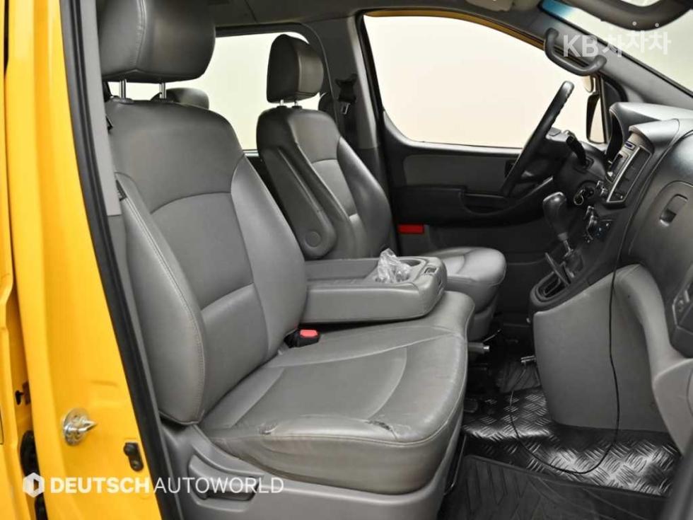 Hyundai Starex — miniaturë 10