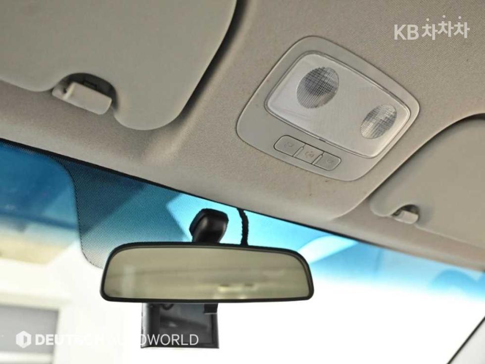 Hyundai Starex — miniaturë 18