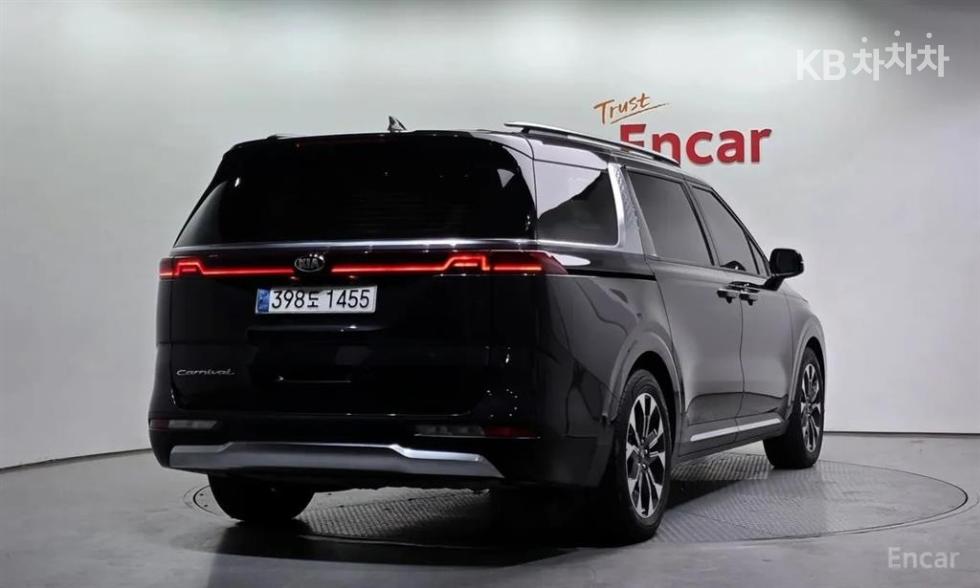 Kia Carnival — miniaturë 2