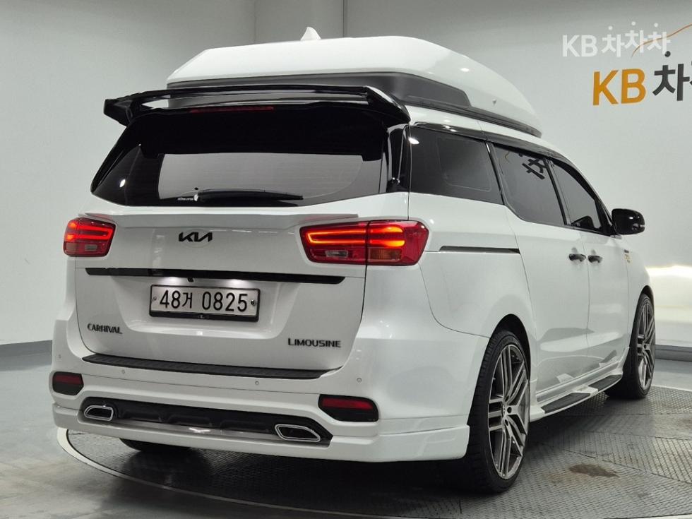 Kia Carnival — miniaturë 3