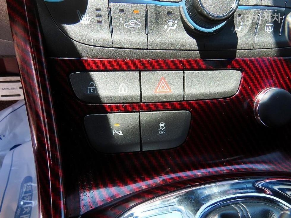 Chevrolet Malibu — miniaturë 12