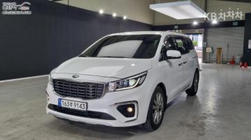 Kia Carnival 9인승 2.2 디젤 — foto 1