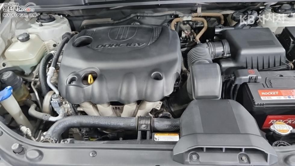 Kia Carens — miniaturë 8