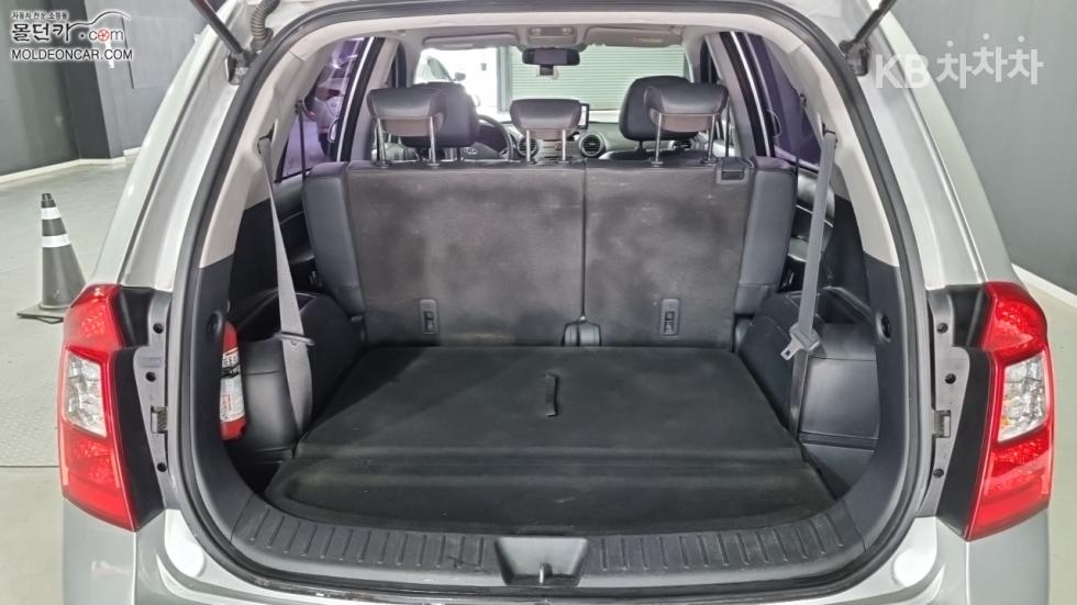 Kia Carens — miniaturë 18