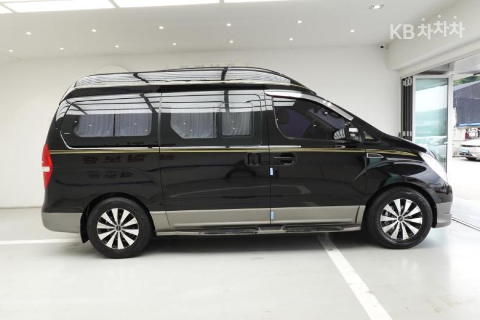 Hyundai Starex — miniaturë 9