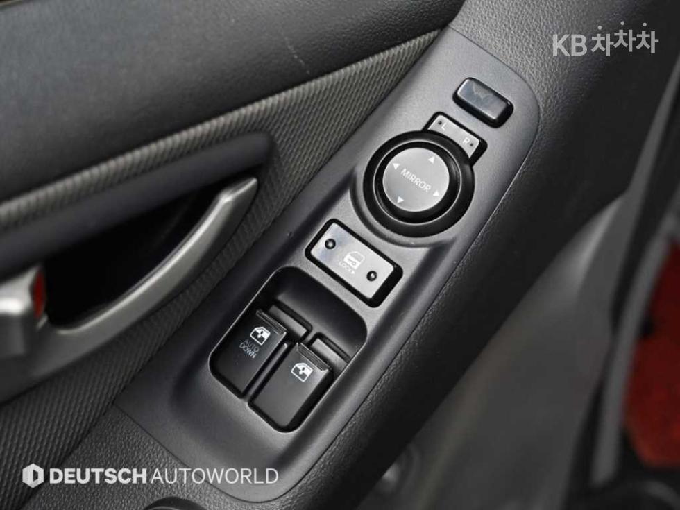 Hyundai Starex — miniaturë 18