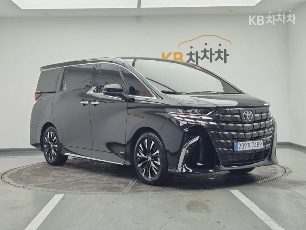 Toyota Alphard — miniaturë 2