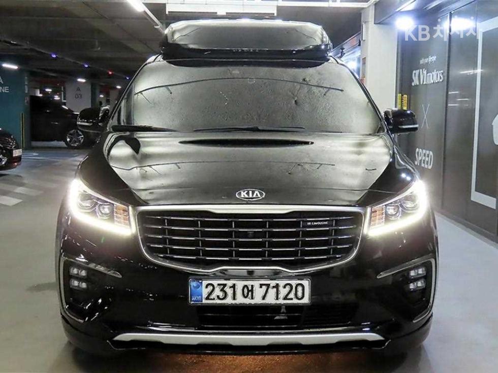 Kia Carnival — miniaturë 2