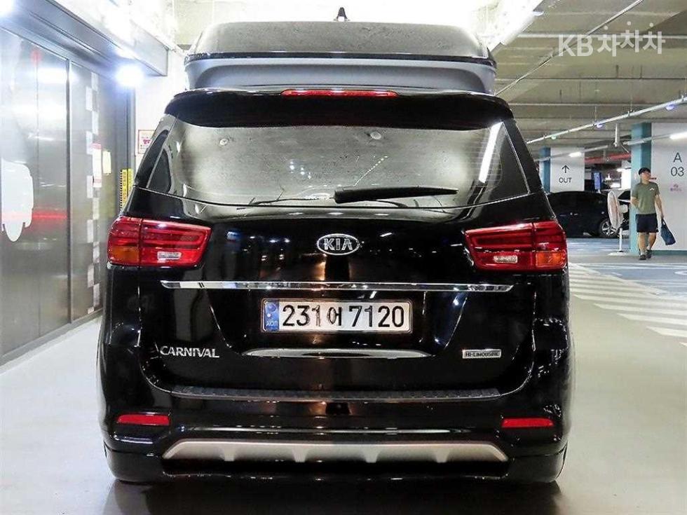 Kia Carnival — miniaturë 5