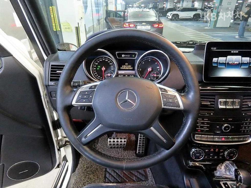 2017 Mercedes-Benz G photo