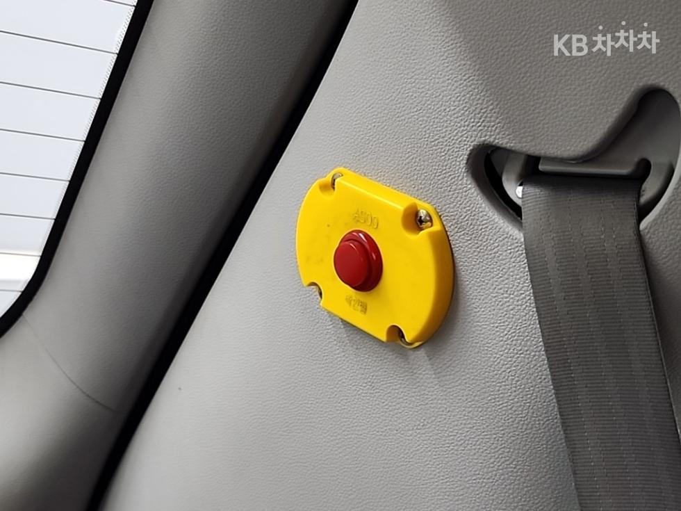 Kia Carnival — miniaturë 13