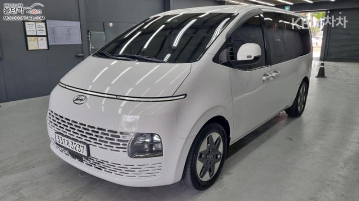 Hyundai Staria 2.2 투어러 9 — foto 1
