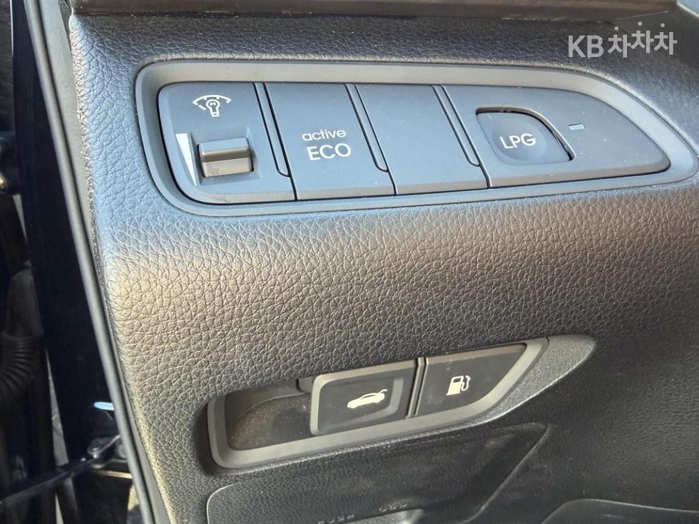 Hyundai Grandeur — miniaturë 12