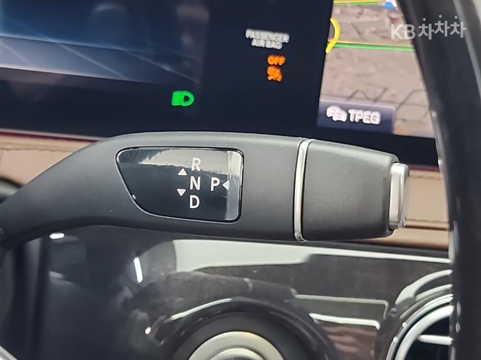 2020 Mercedes-Benz S photo