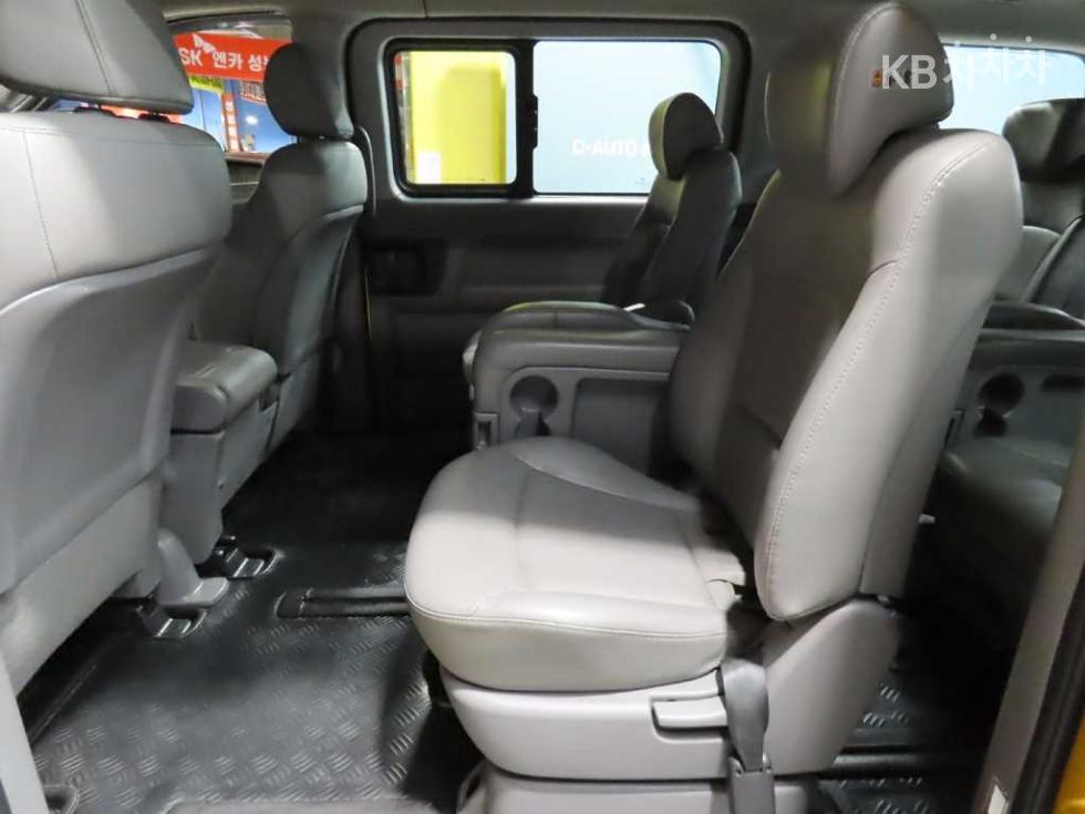 Hyundai Starex — miniaturë 7