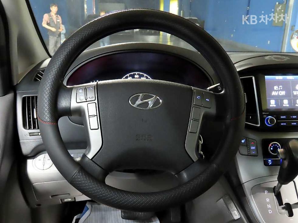 Hyundai Starex — miniaturë 9
