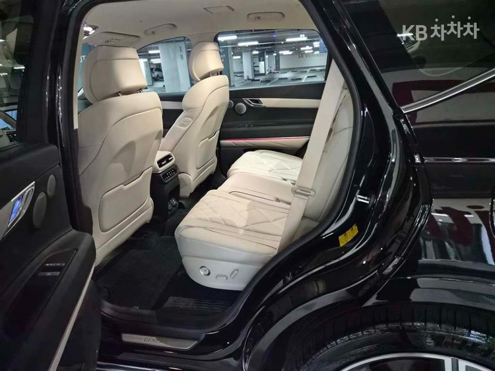 2024 Genesis GV80 photo