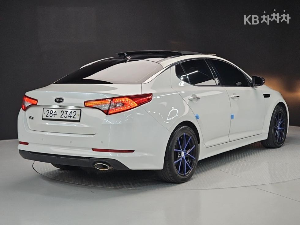 Kia K5 — miniaturë 4