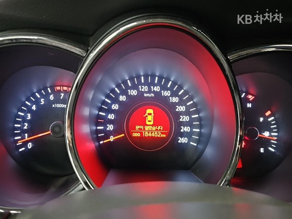 Kia K5 — miniaturë 6