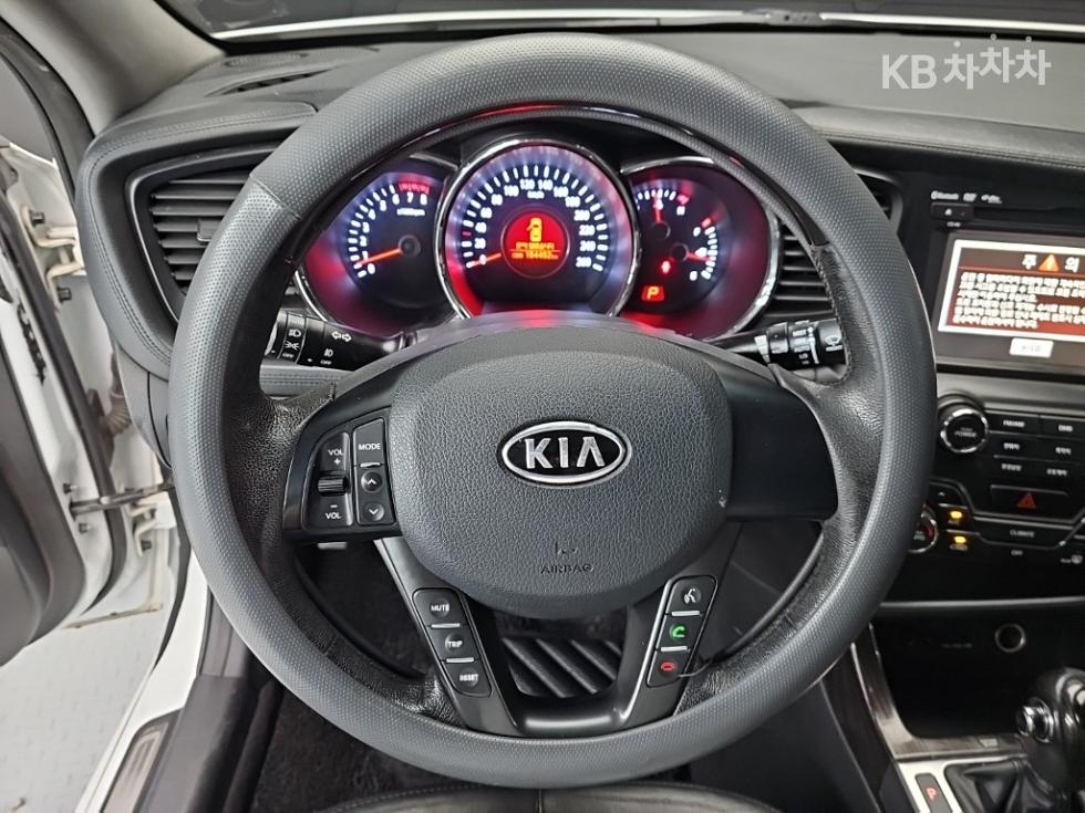 Kia K5 — miniaturë 9