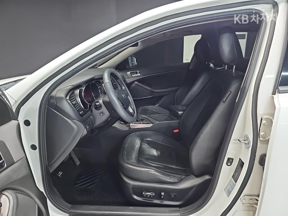 Kia K5 — miniaturë 11