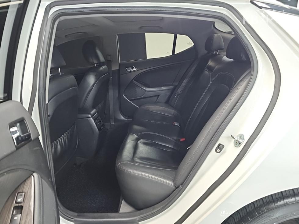 Kia K5 — miniaturë 12
