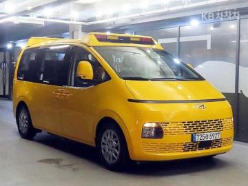 Hyundai Staria 3.5 LPi 15인승 — foto 1