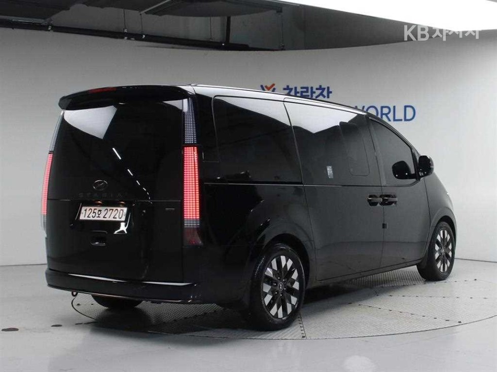 Hyundai Staria — miniaturë 2