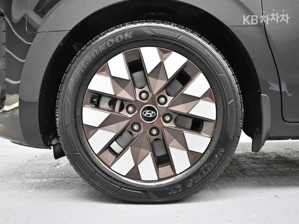 Hyundai Staria — miniaturë 5