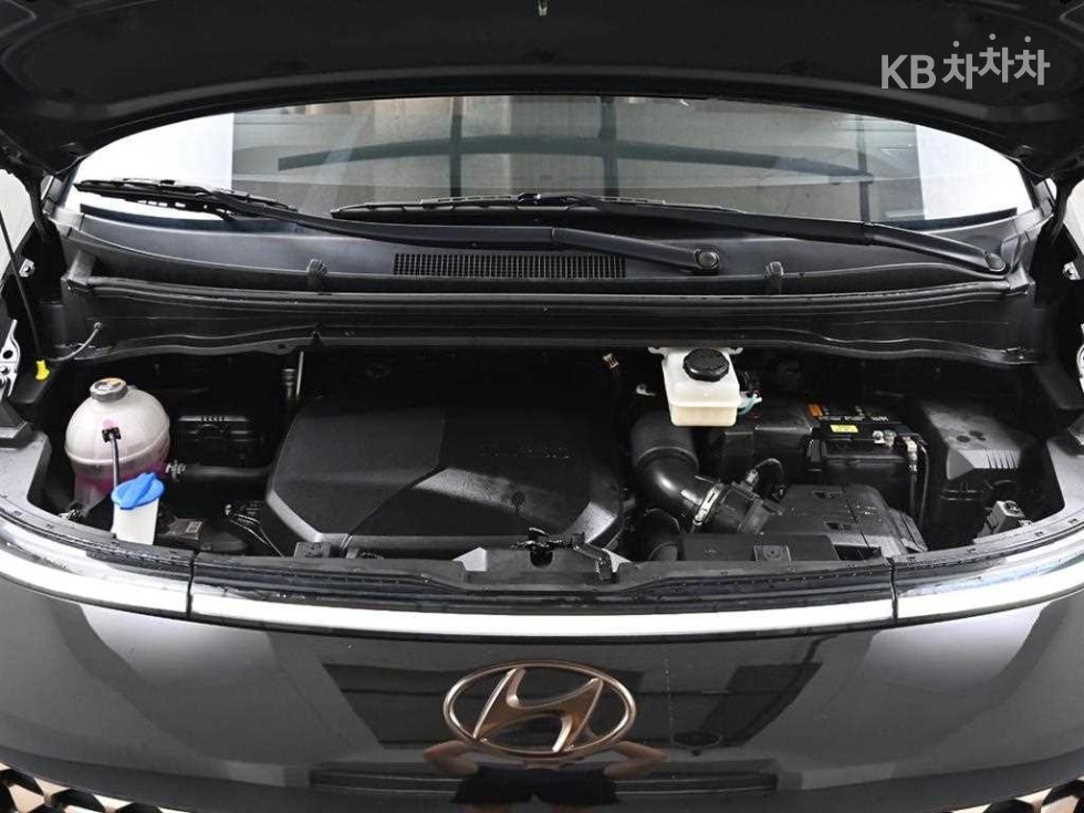 Hyundai Staria — miniaturë 6