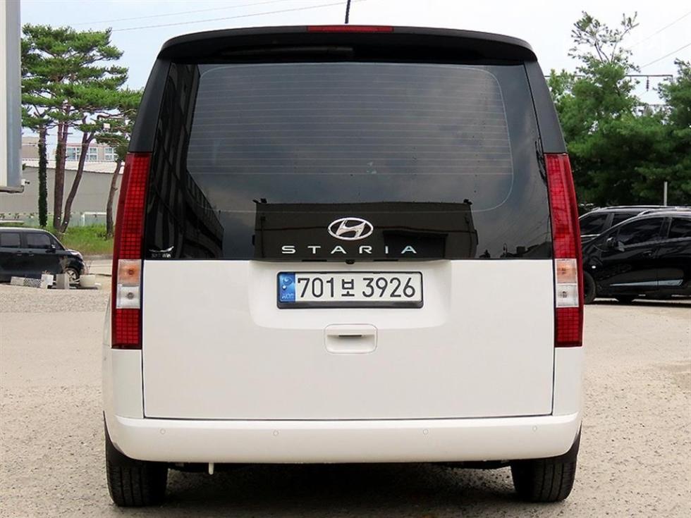 Hyundai Staria — miniaturë 4