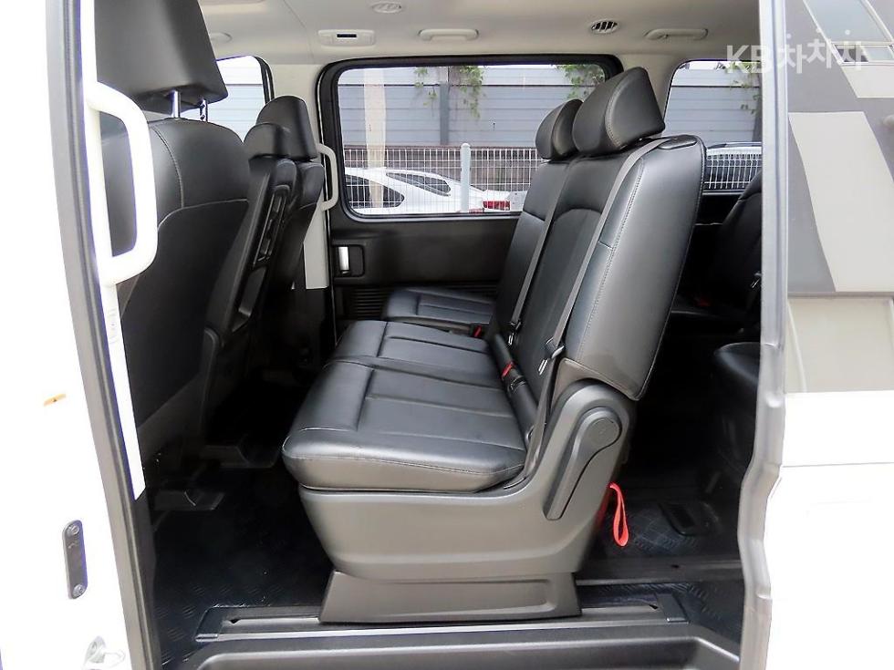 Hyundai Staria — miniaturë 6