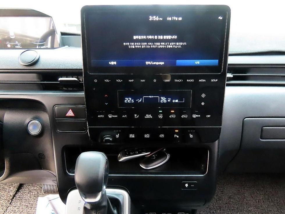 Hyundai Staria — miniaturë 13