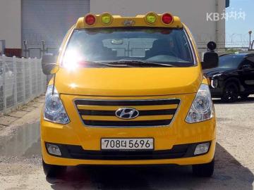 Hyundai Starex 12인승 왜건 CVX — foto 1
