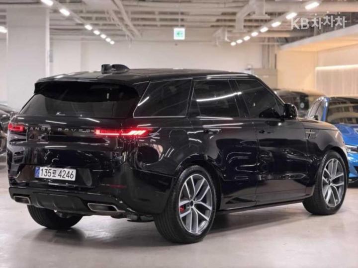 Land Rover Range Rover Sport — miniaturë 2