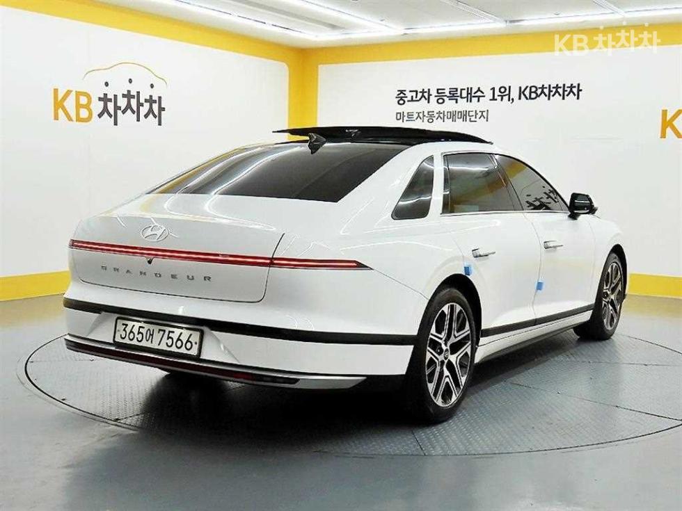 2024 Hyundai Used Car photo