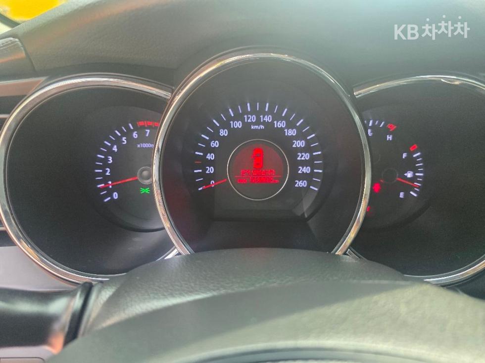Kia K5 — miniaturë 5