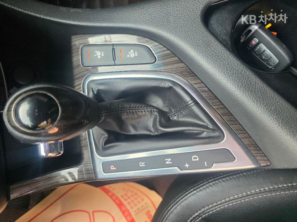 Kia K5 — miniaturë 12