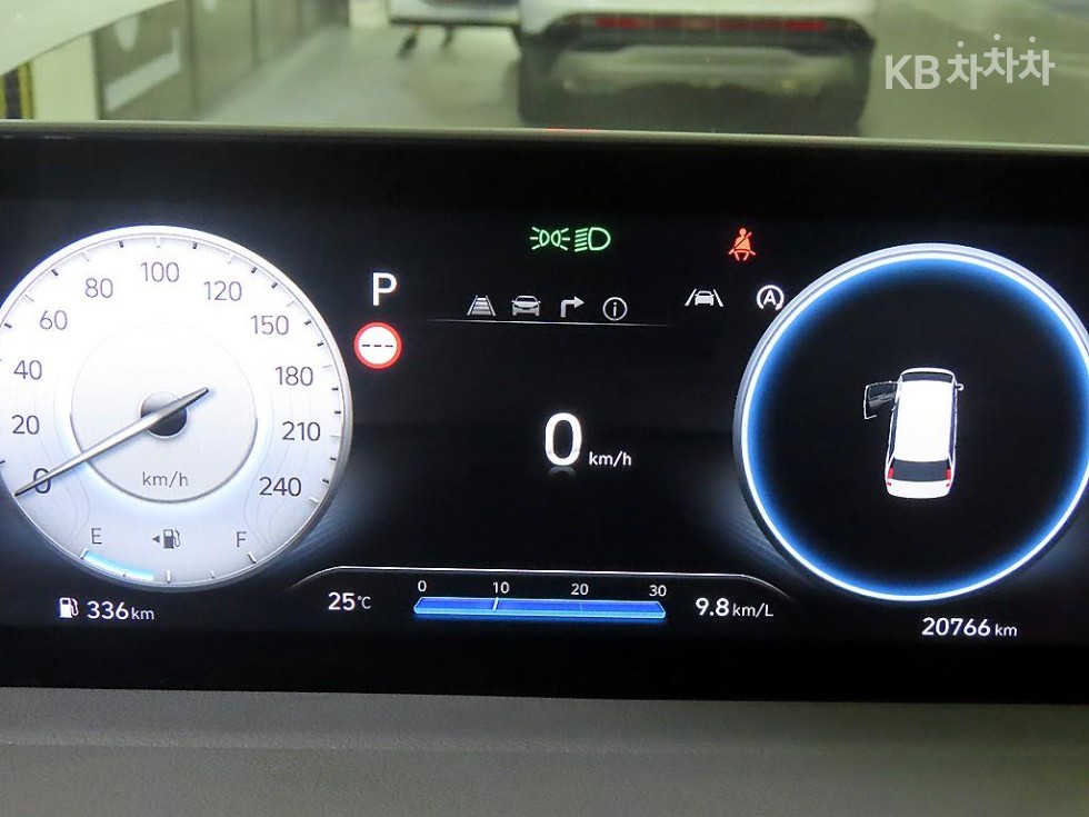 Hyundai Staria — miniaturë 10