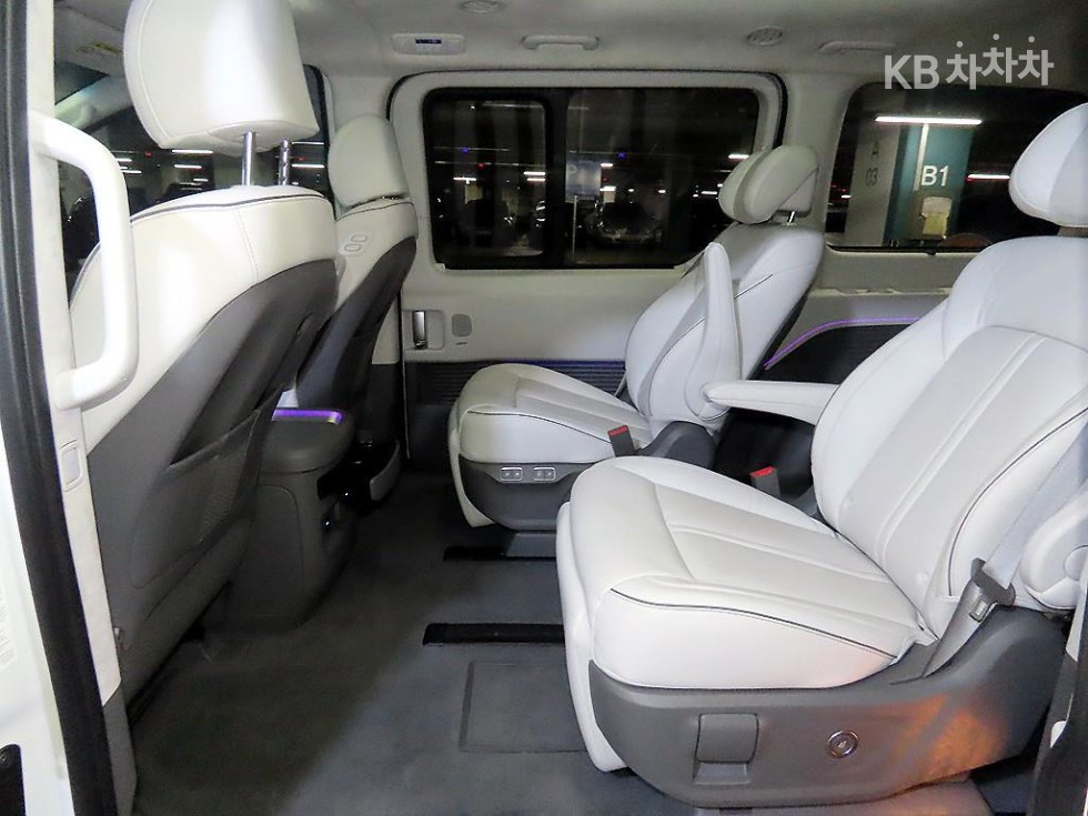 Hyundai Staria — miniaturë 16