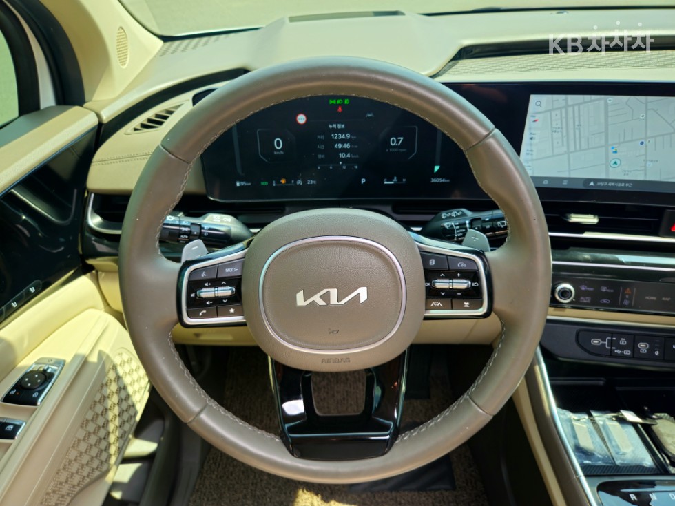 Kia Carnival — miniaturë 9