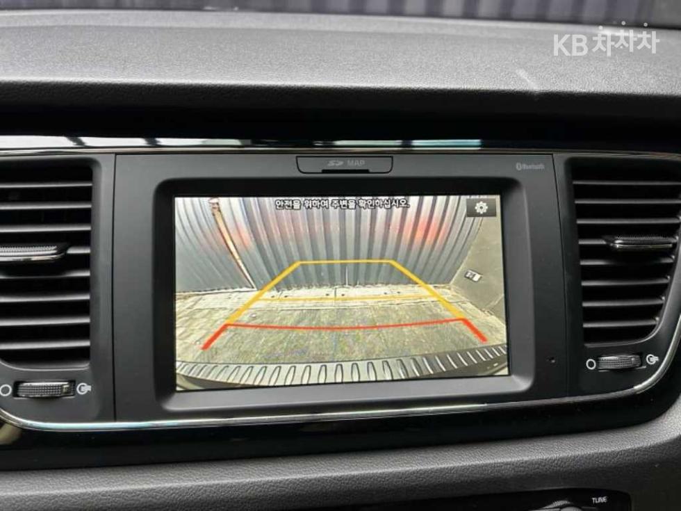 Kia Carnival — miniaturë 13