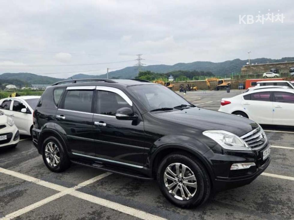 SsangYong Rexton — miniaturë 2