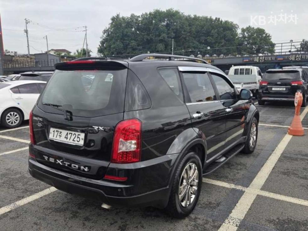 SsangYong Rexton — miniaturë 4