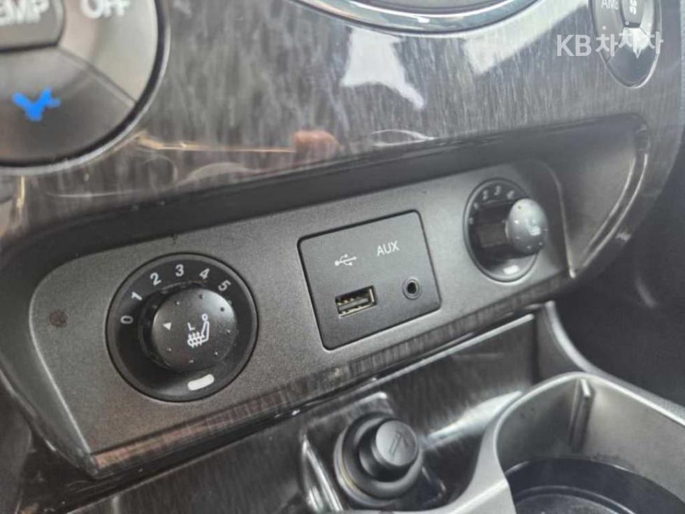 SsangYong Rexton — miniaturë 12