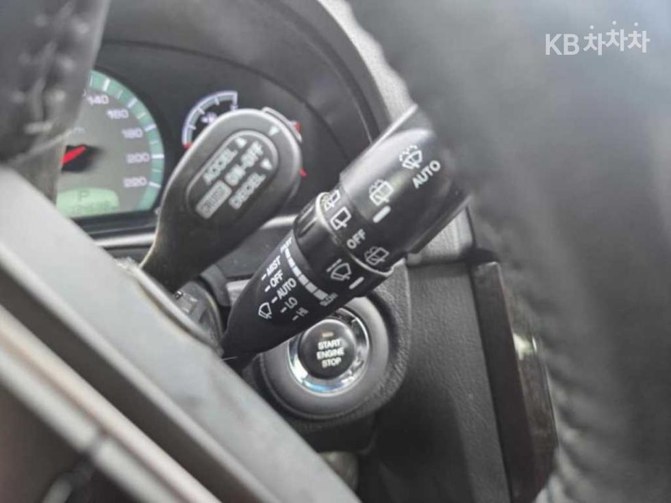 SsangYong Rexton — miniaturë 15