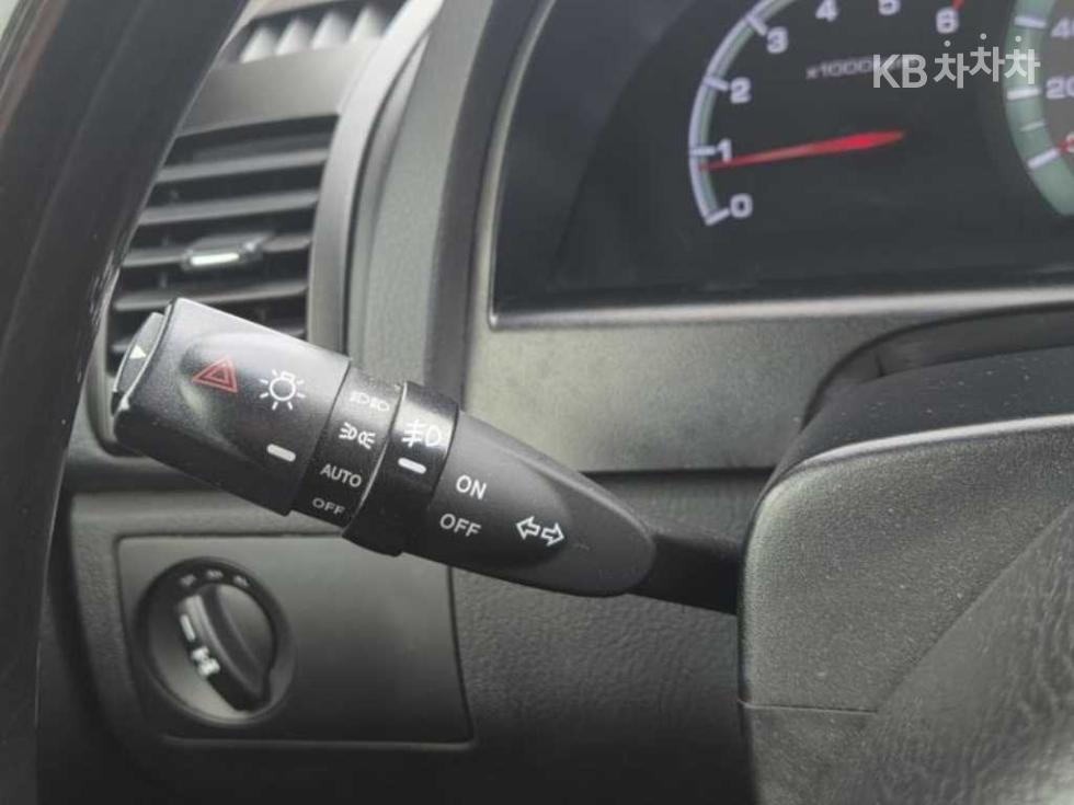 SsangYong Rexton — miniaturë 18