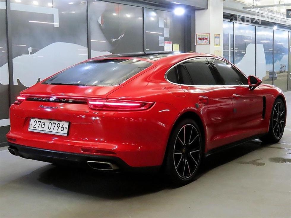 2019 Porsche (971) photo