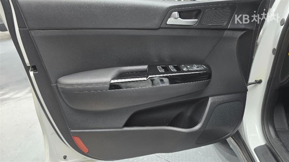 Kia Sportage — miniaturë 10