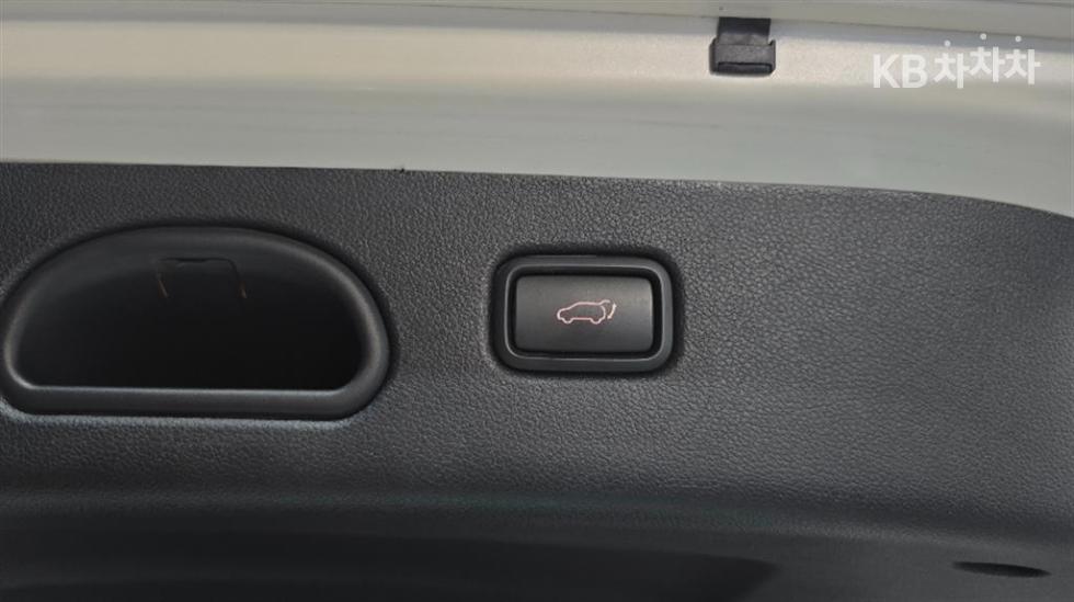 Kia Sportage — miniaturë 17